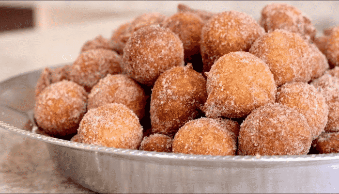 Bolinho de Chuva Simples e Muito Gostoso